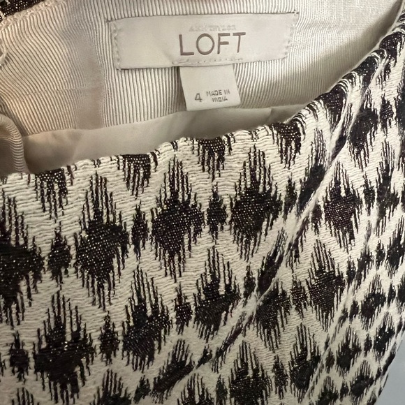 Loft Diamond Jacquard Black/Gold Shift Skirt Size 4 EUC - Picture 4 of 4